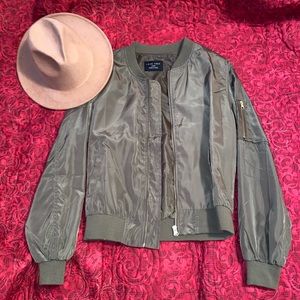 Army green blazer L